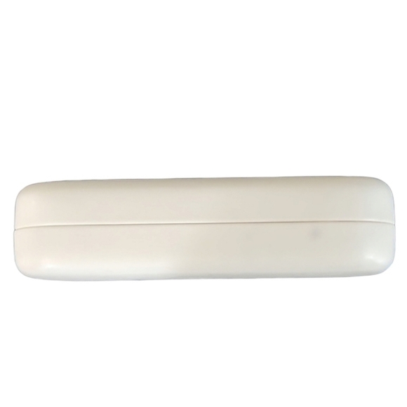 Marc Jacobs Sunglass Case and Cleaning Cloth main image 4